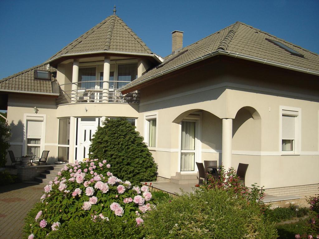 Fortuna Apartman Bük Exterior foto